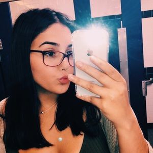 Meet your Posher, Sophia